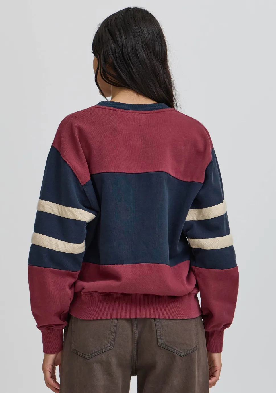 BALL SWEATER