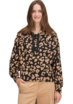 BETTY & CO SWEATER