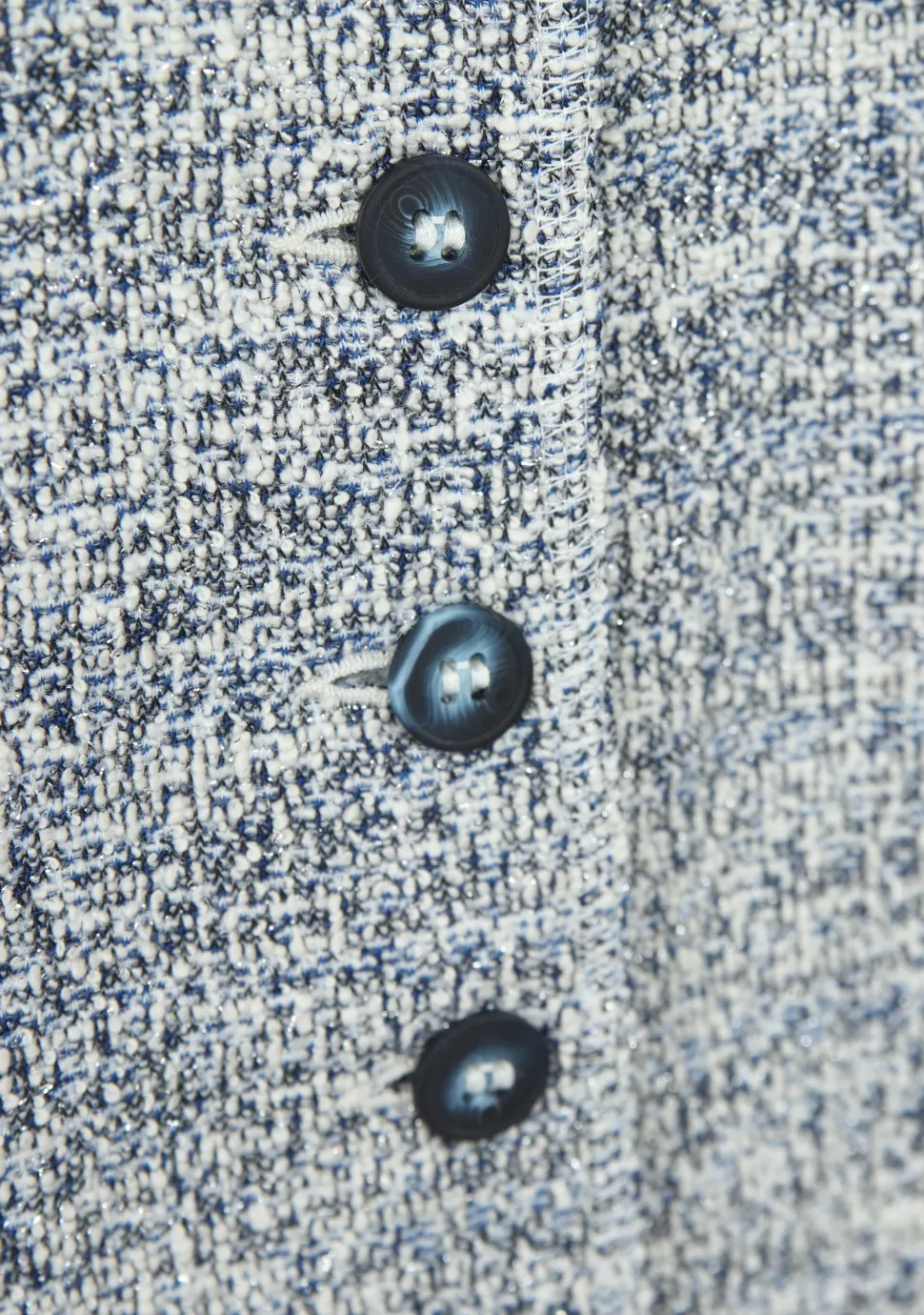 BTHREE BLAZER