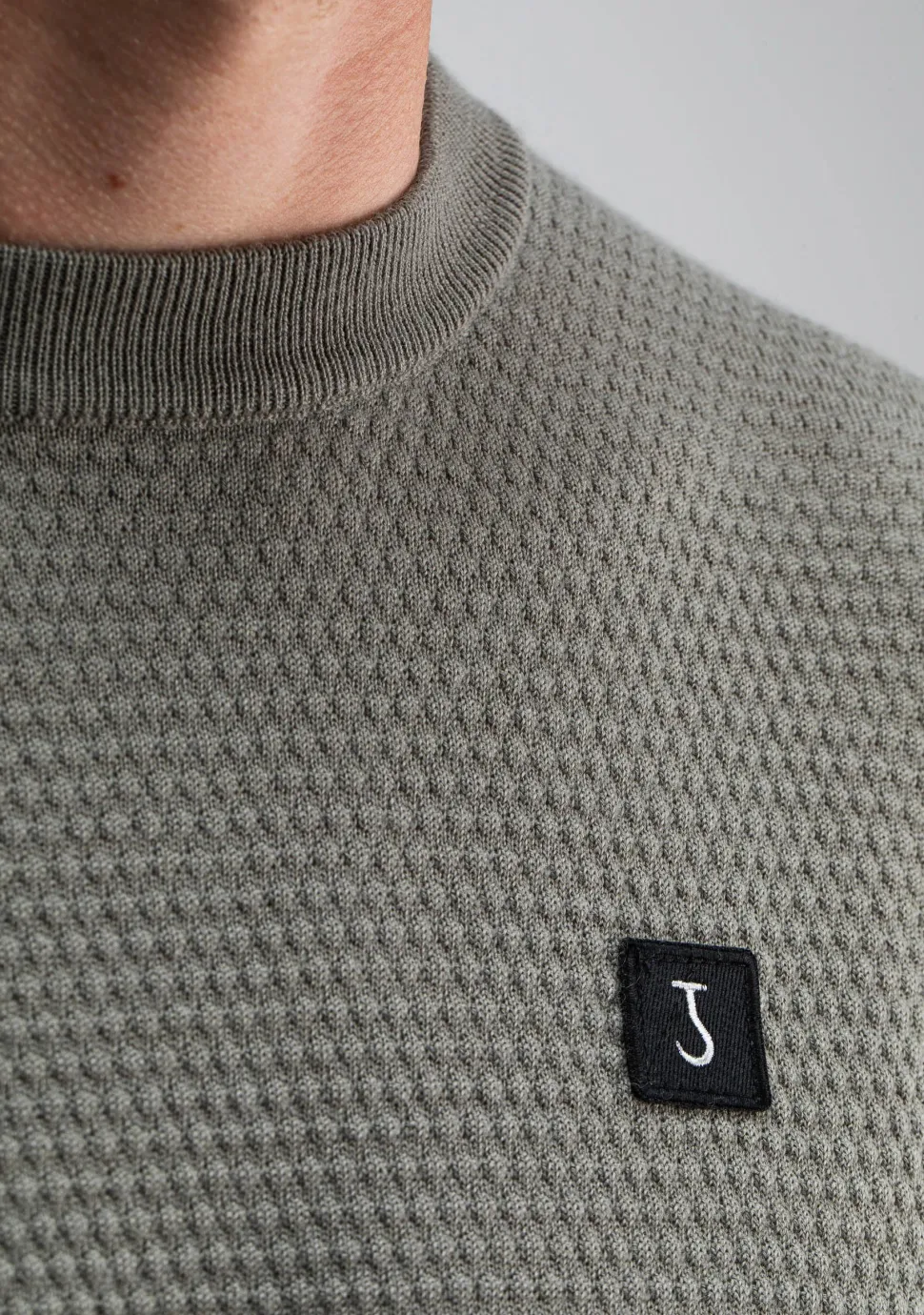 BUTCHER OF BLUE SWEATER