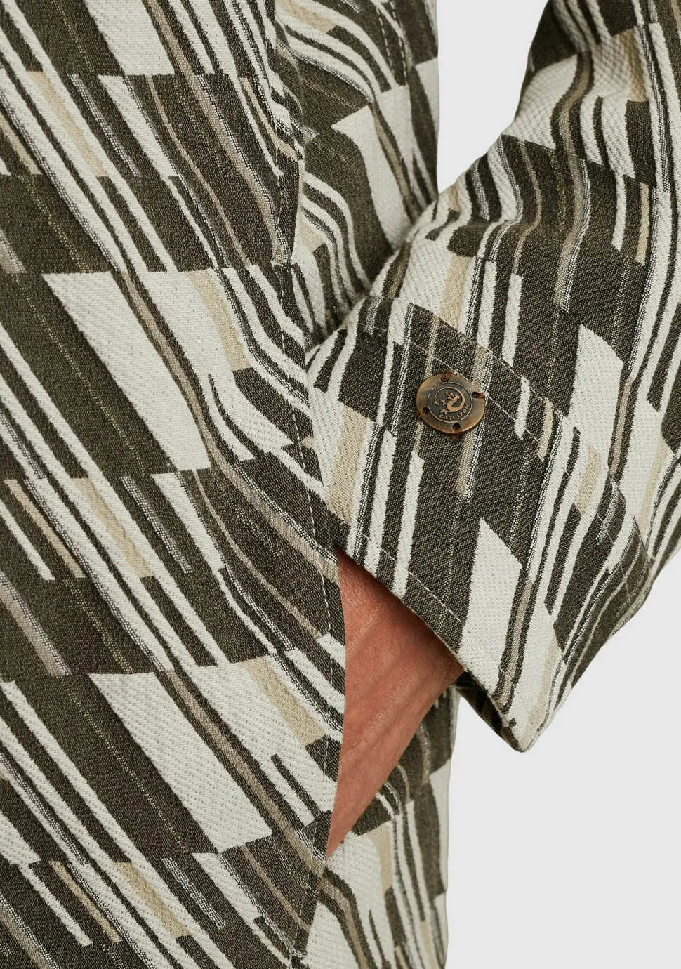 CAST IRON OVERSHIRT