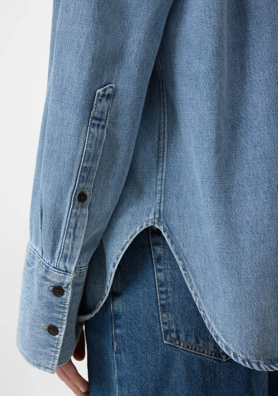 CLOSED BLOUSE