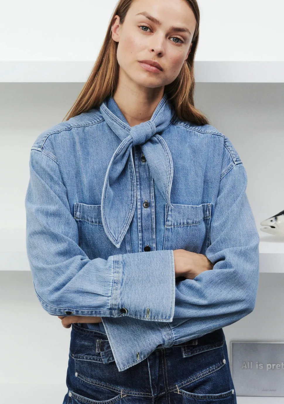 CLOSED BLOUSE
