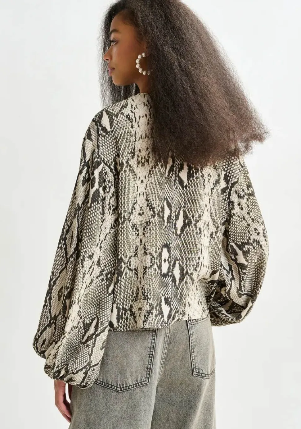 ESSENTIEL ANTWERP BLOUSE
