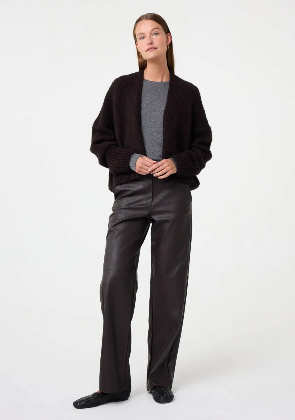 KNIT-TED VEST