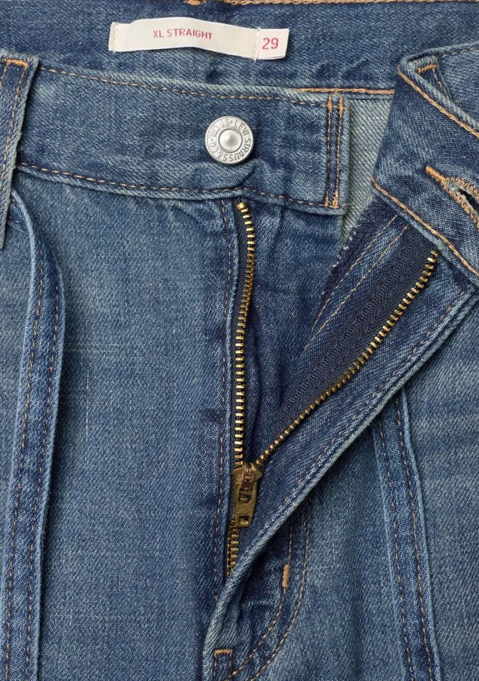 LEVI'S JEANS