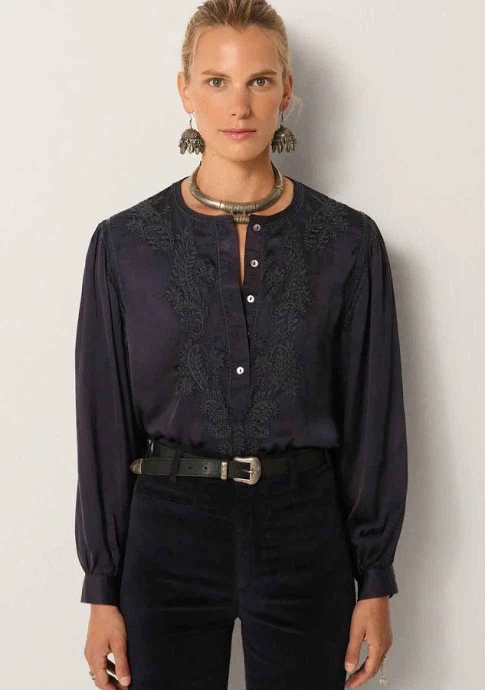 MAISON HOTEL BLOUSE