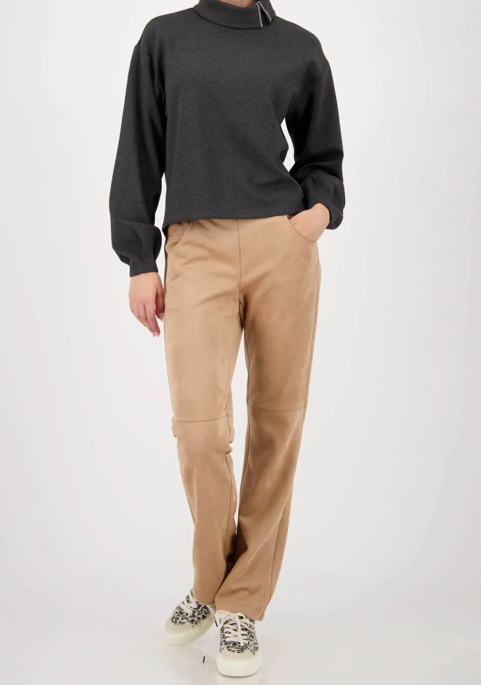 MONARI SWEATER