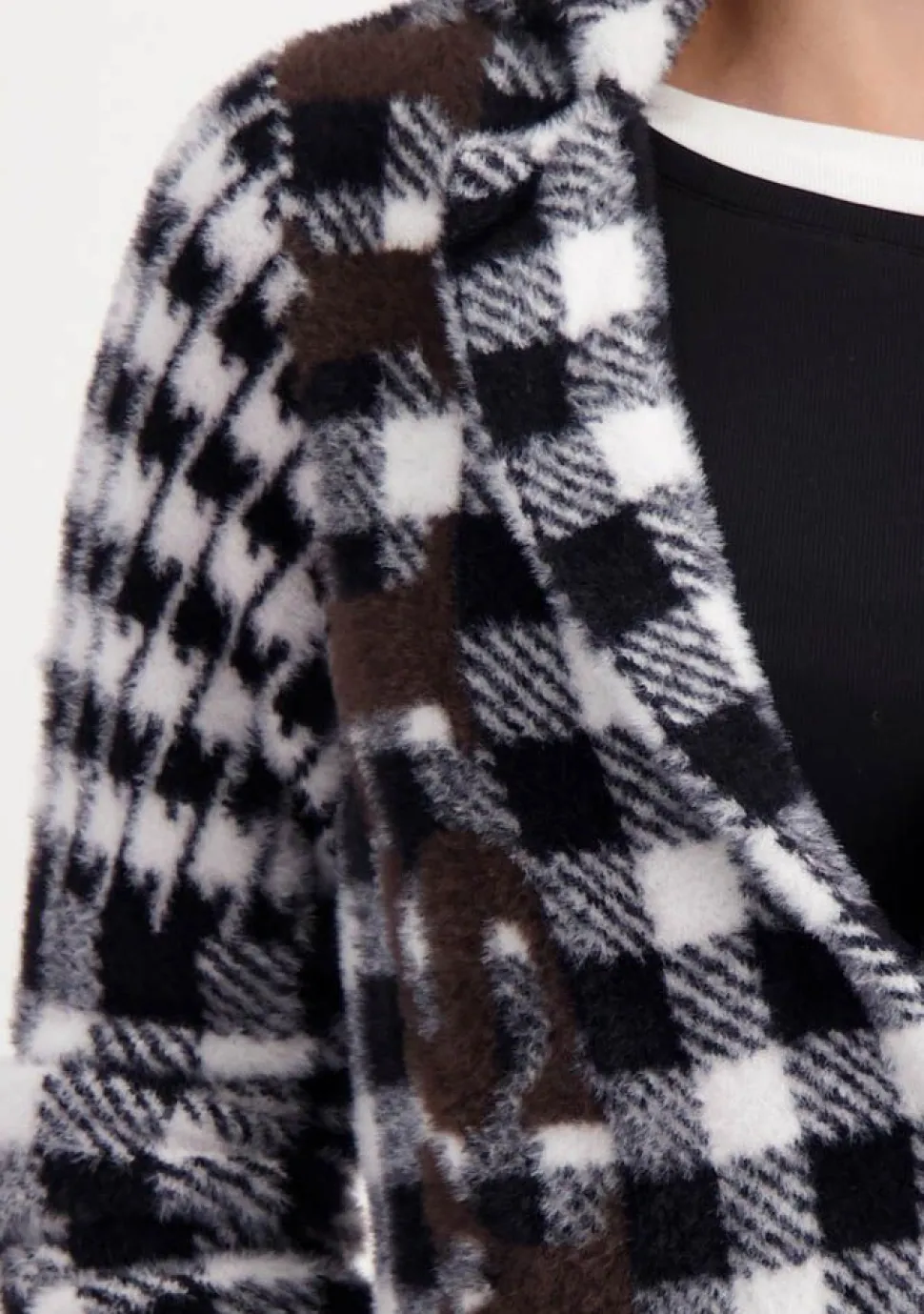 MONARI VEST