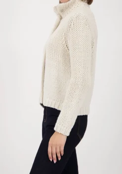 MONARI VEST