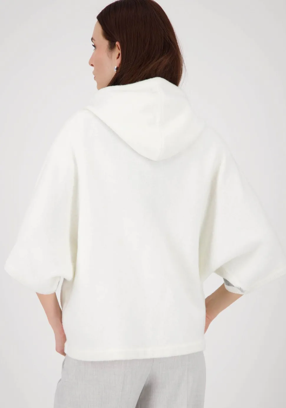 MONARI VEST
