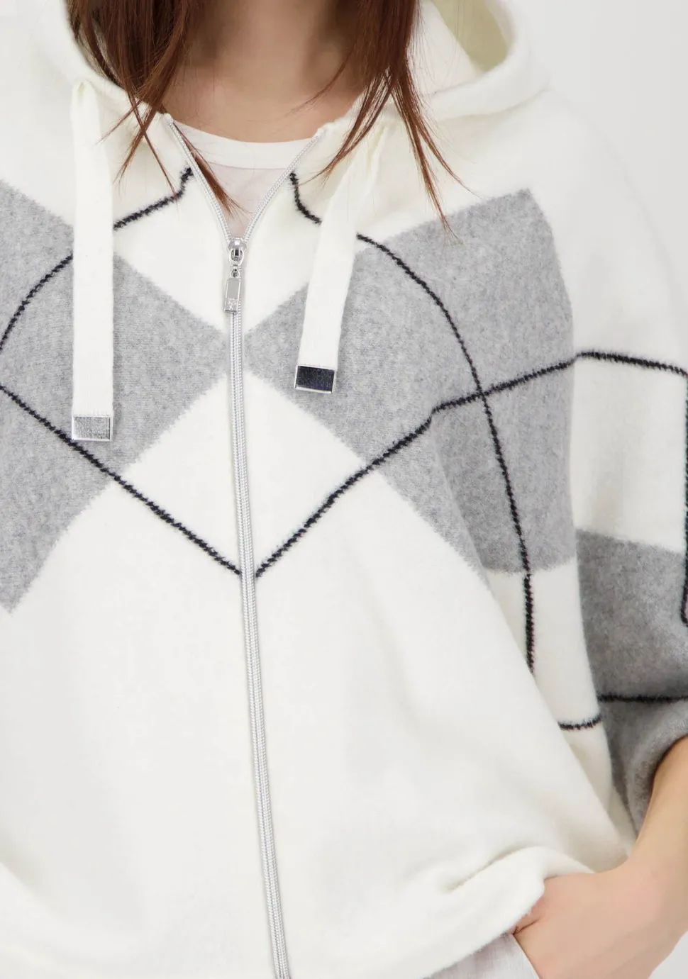 MONARI VEST