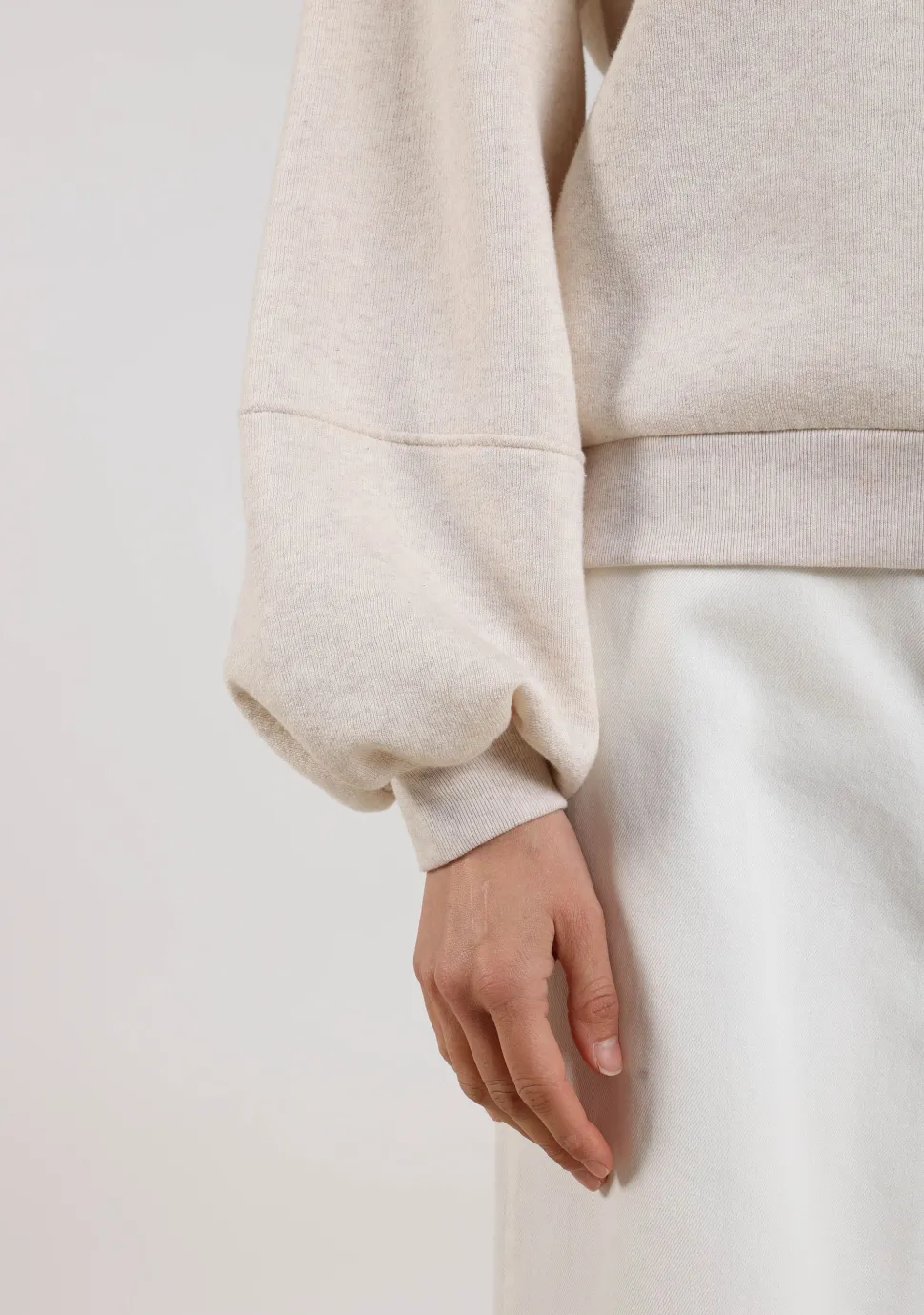 NUKUS SWEATER