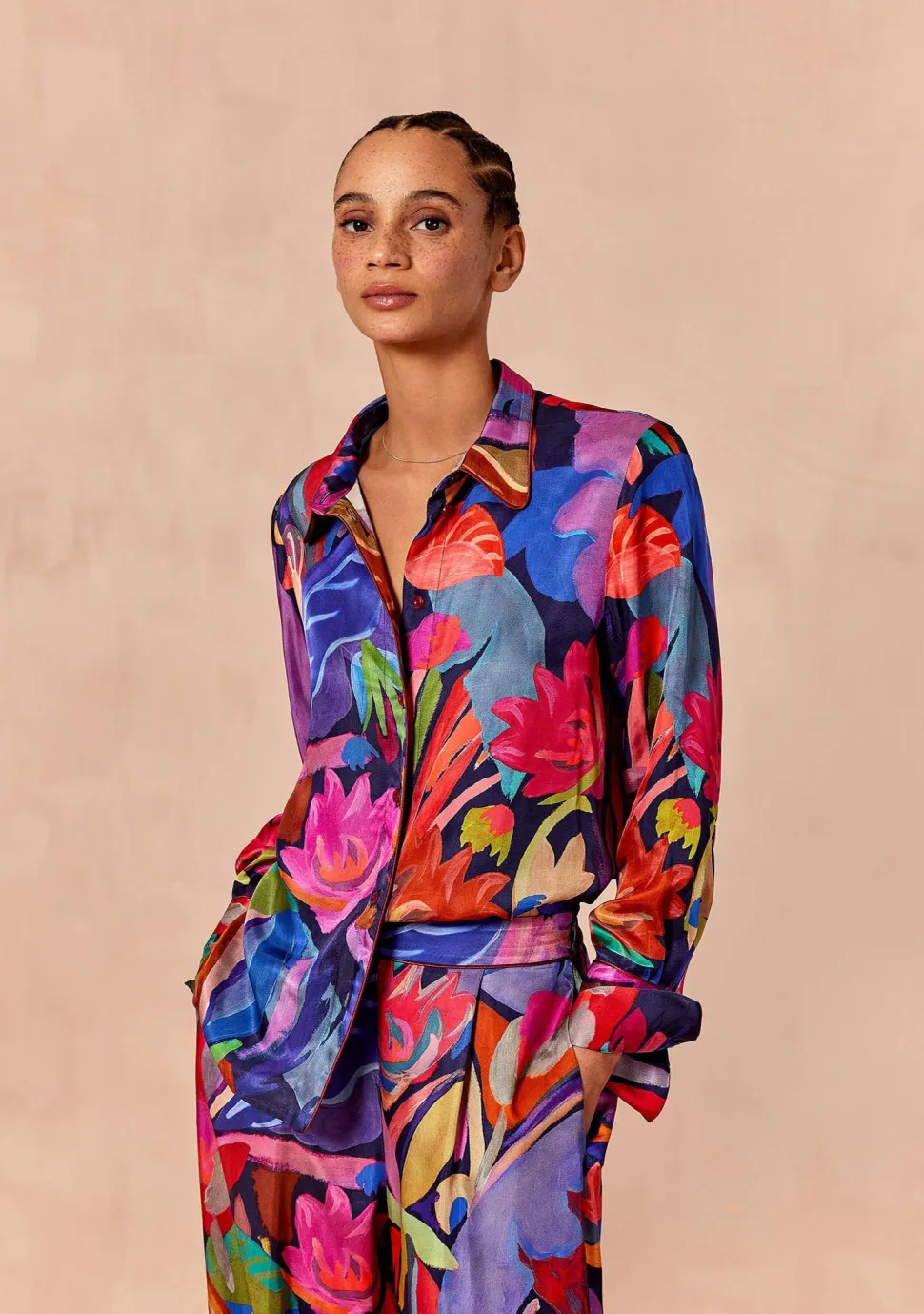 OILILY BLOUSE