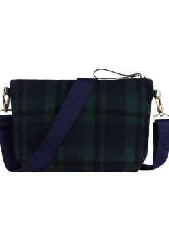 OILILY TAS