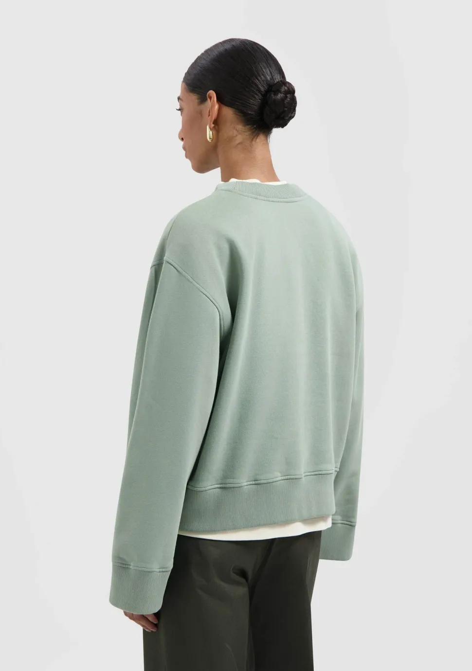 OLAF SWEATER