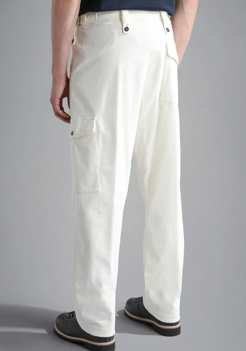 PAUL EN SHARK CHINO