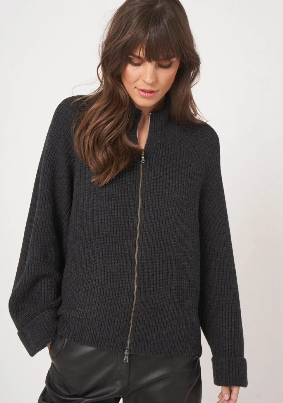 REPEAT VEST