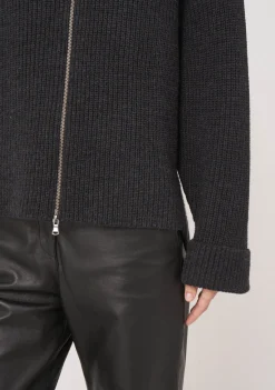 REPEAT VEST