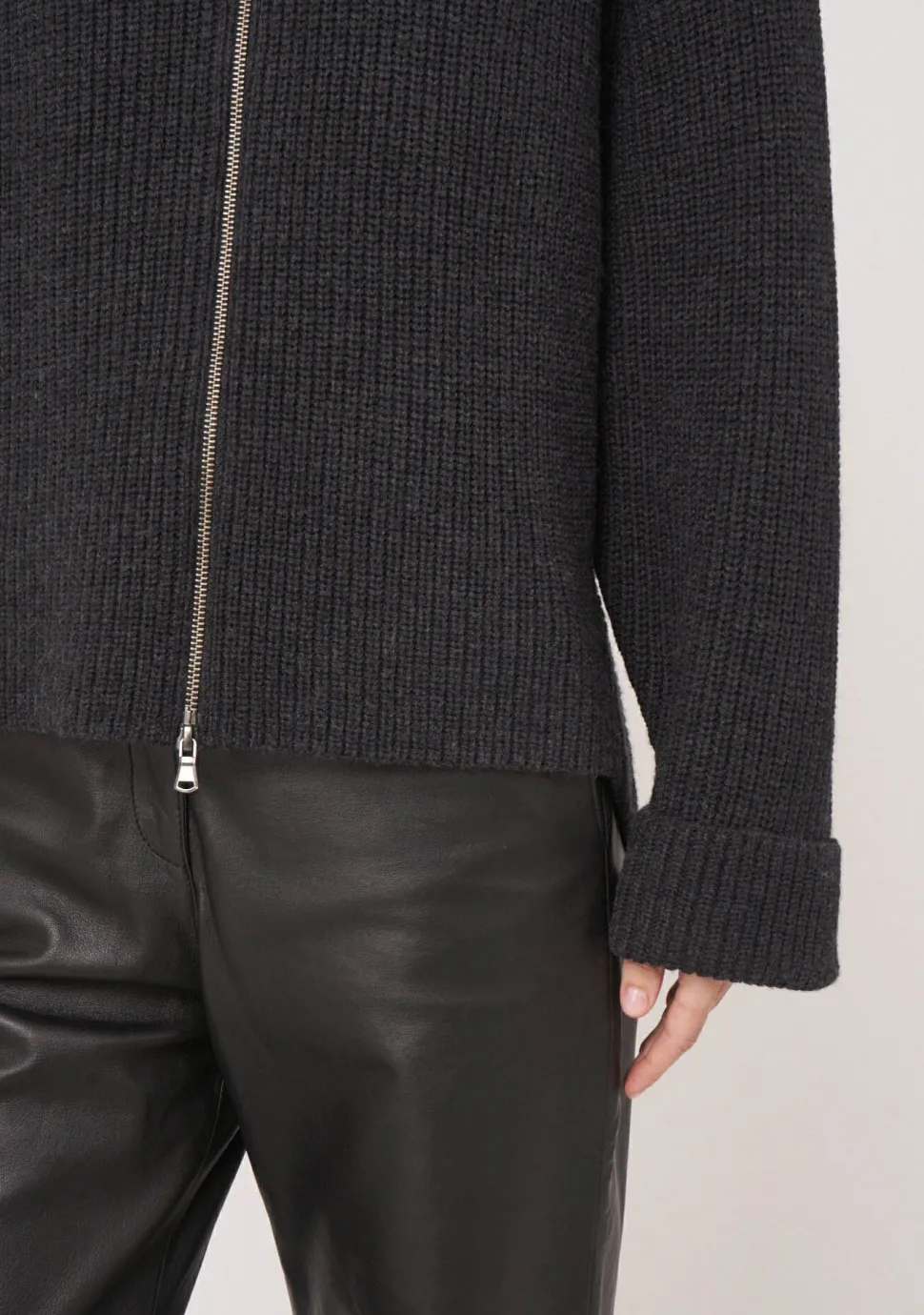 REPEAT VEST