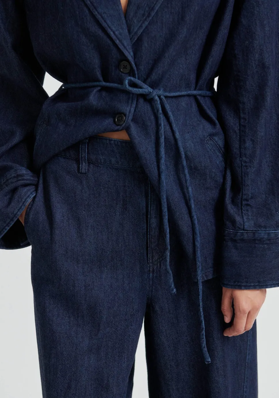 SECOND FEMALE JEANS