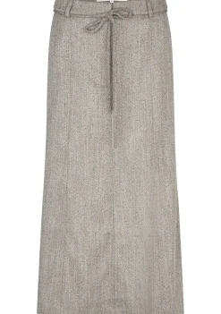SECOND FEMALE ROK