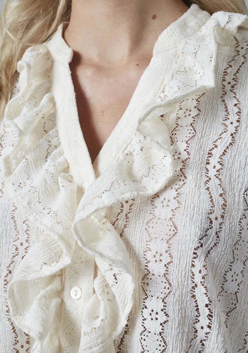 SISTERS POINT BLOUSE