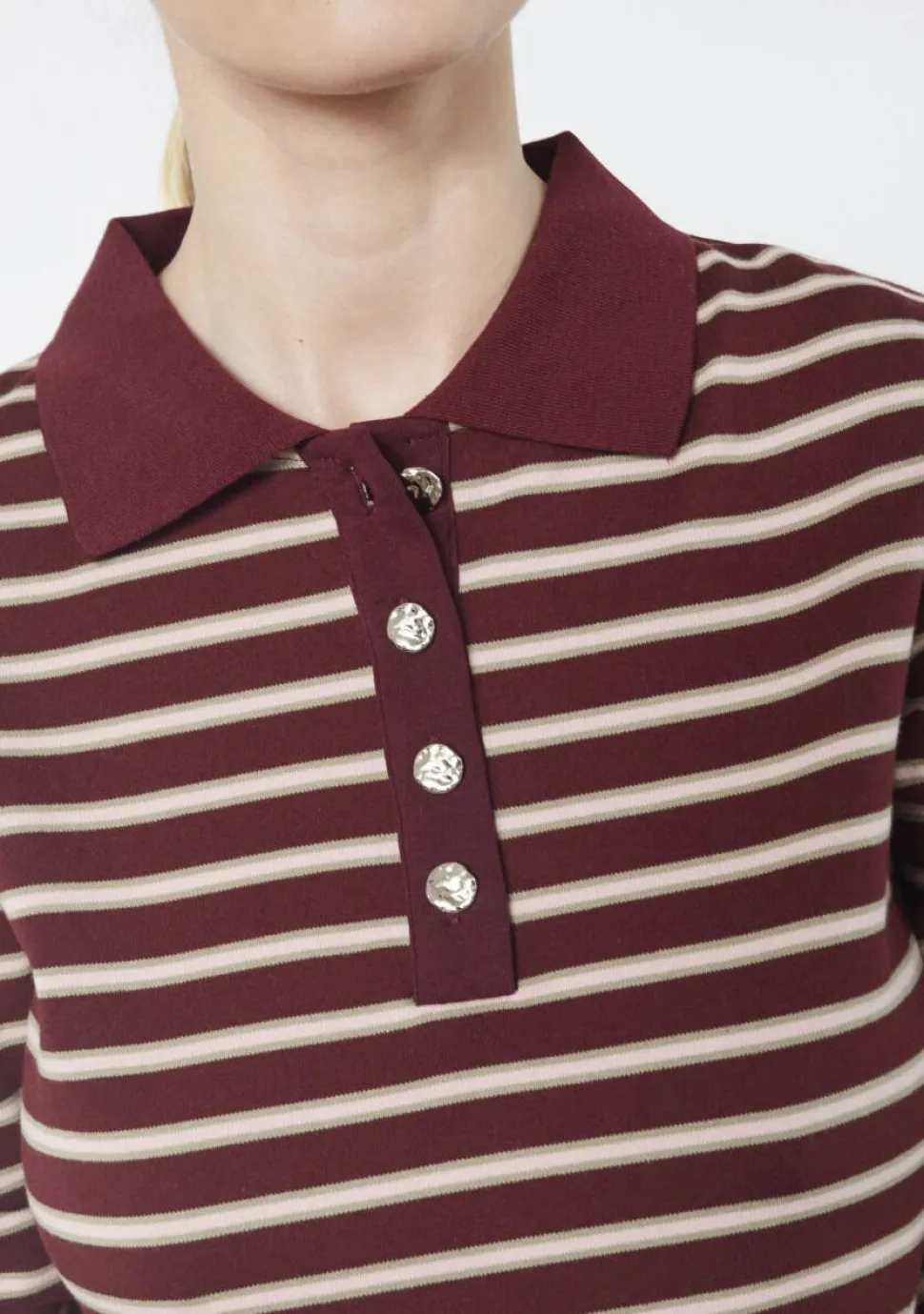 SISTERS POINT SHIRT