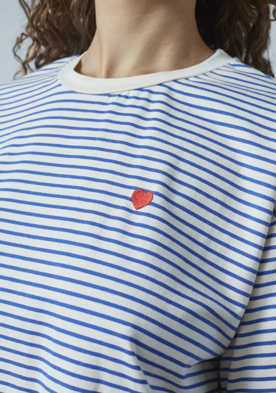 SISTERS POINT SHIRT