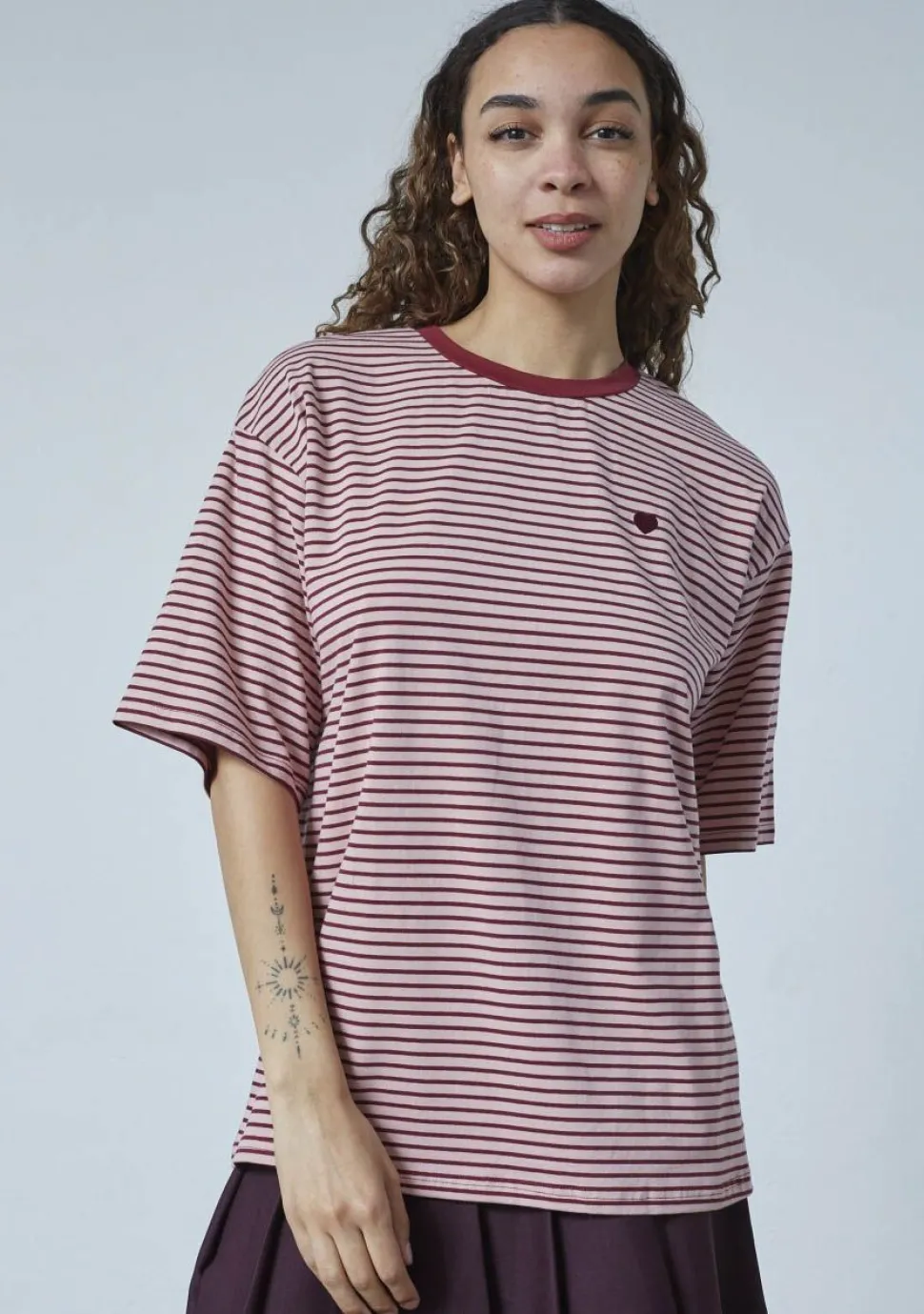SISTERS POINT SHIRT