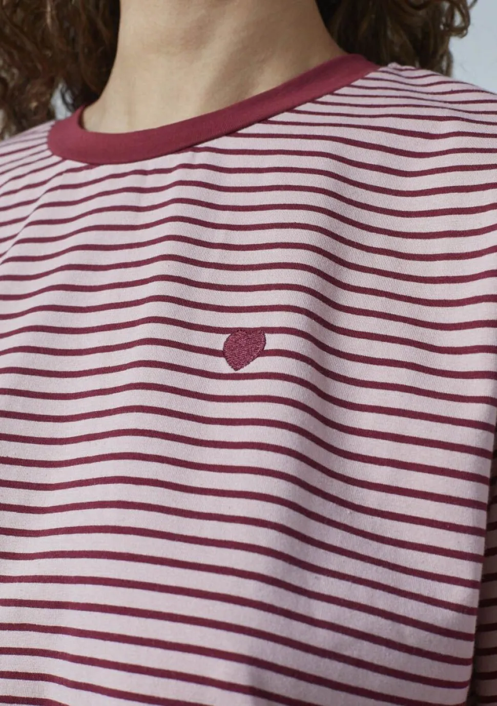 SISTERS POINT SHIRT