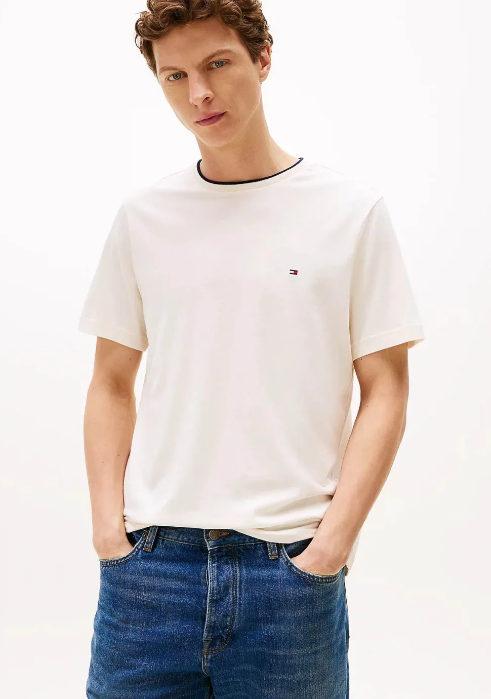 TOMMY HILFIGER TSHIRT