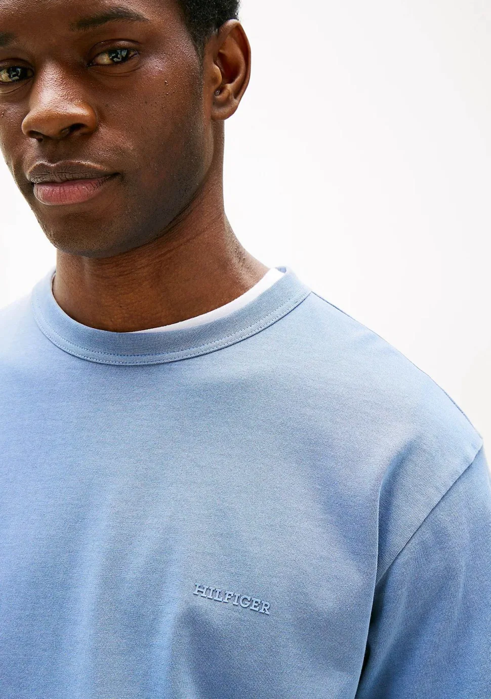 TOMMY HILFIGER TSHIRT