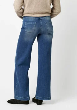 TONI JEANS