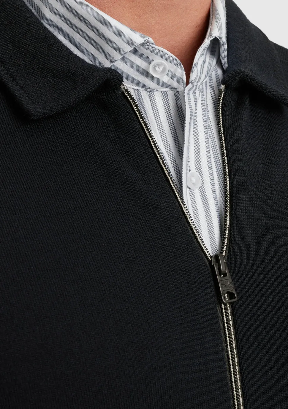 VANGUARD VEST