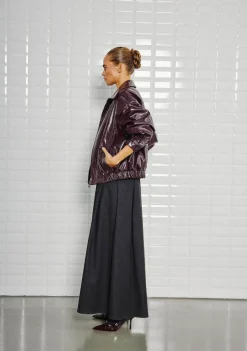 WITH BLACK LEER/SUEDE JACK