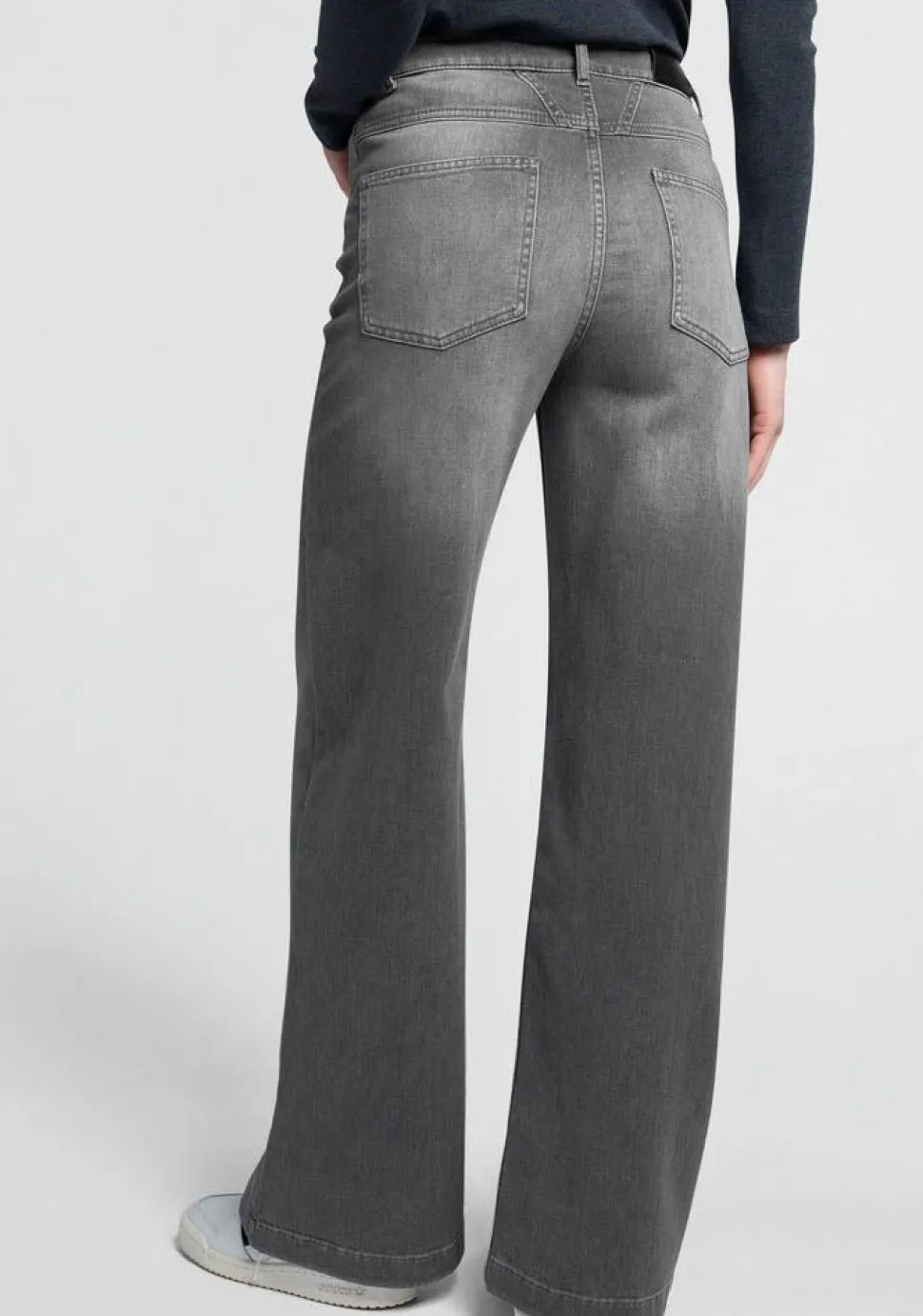 YAYA JEANS