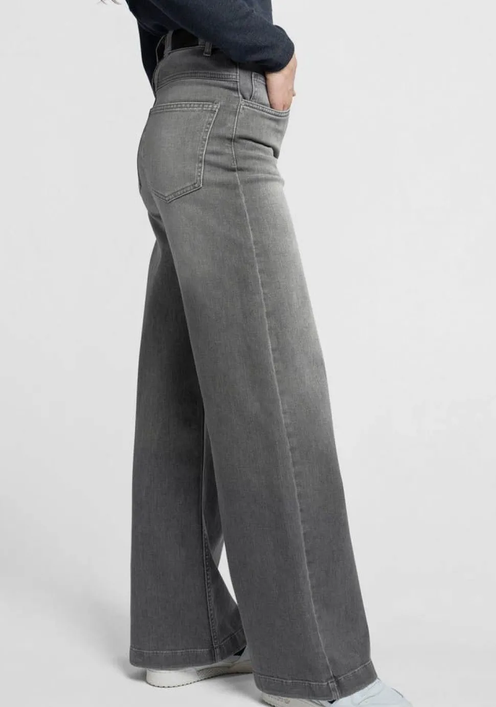 YAYA JEANS